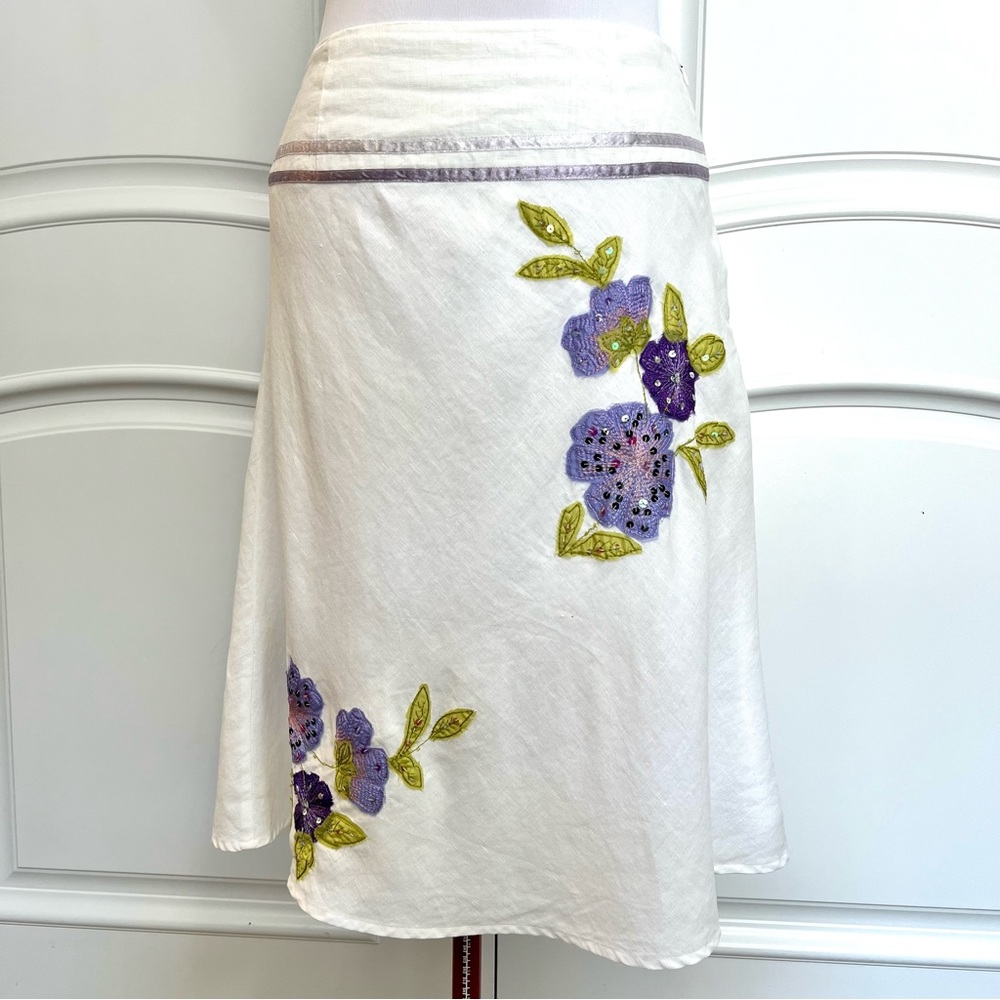 EUC Vintage Edward Linen embroidered skirt size 8